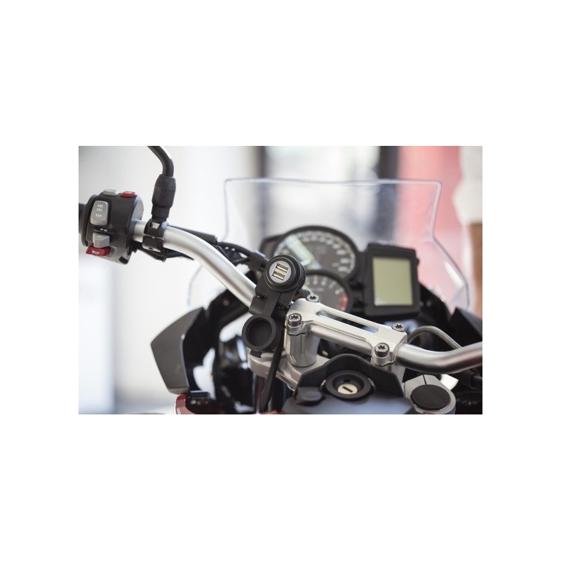 Dvojitá USB zásuvka vodotěsná R-TECH s pojistkou