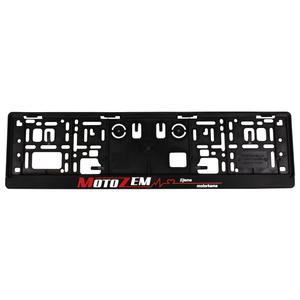 Rekisterikilven MotoZem alla oleva auton matto