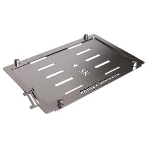 Ruostumattomasta teräksestä valmistettu tyyny Harley One -rekisterikilven alapuolella. alennusmyynti