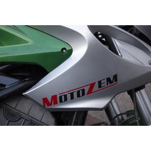 MotoZem logo tarra musta