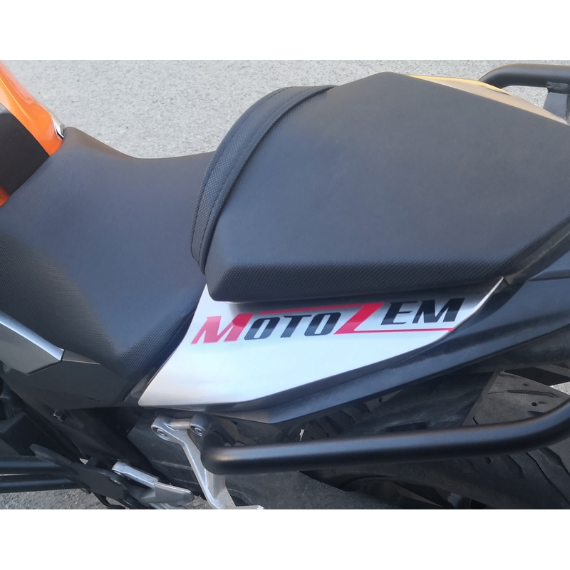 MotoZem logo tarra musta