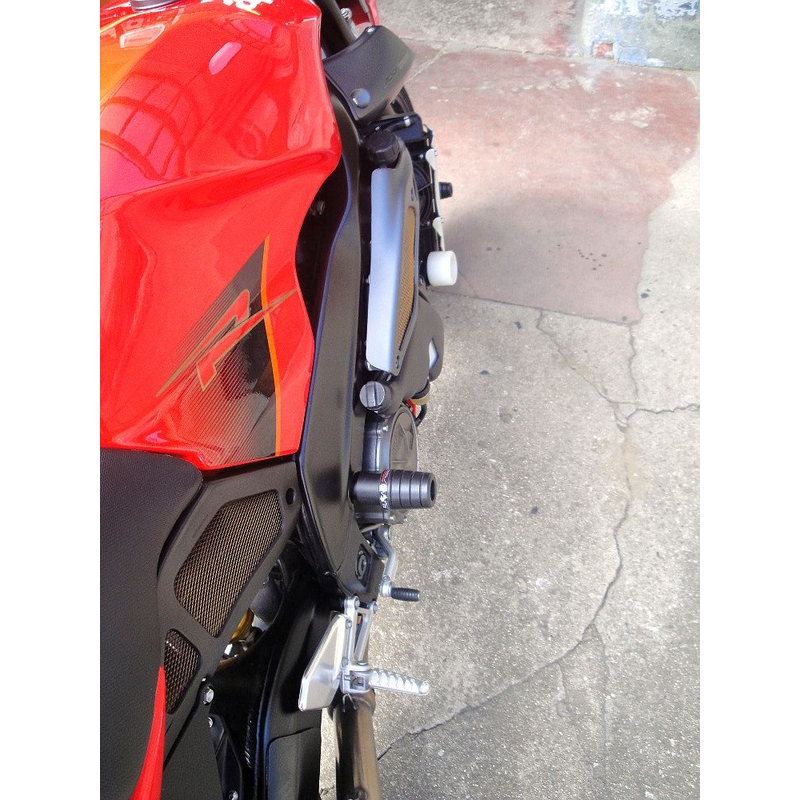 Aprilia TUONO 1000 (02-05) Klassikko