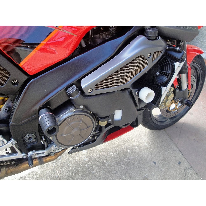 Aprilia TUONO 1000 (02-05) Klassikko