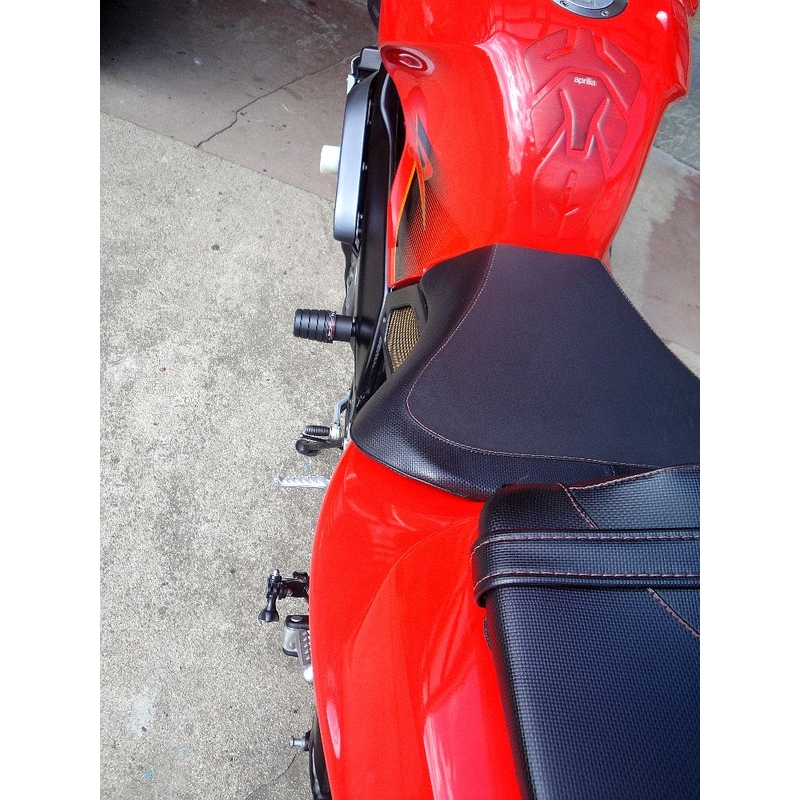 Aprilia TUONO 1000 (02-05) Klassikko