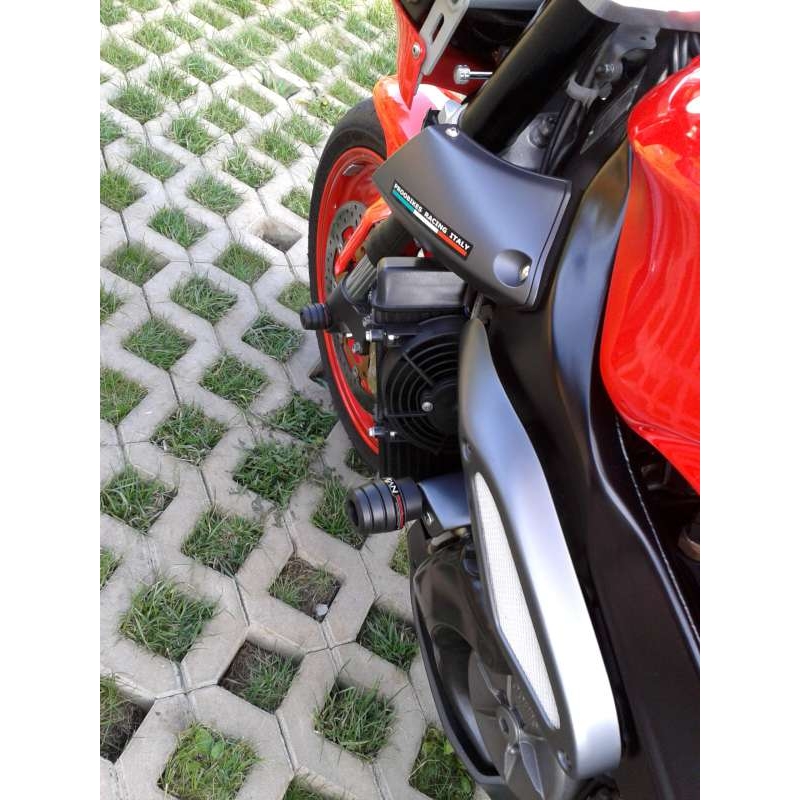 Aprilia TUONO 1000 (02-05) Klassikko