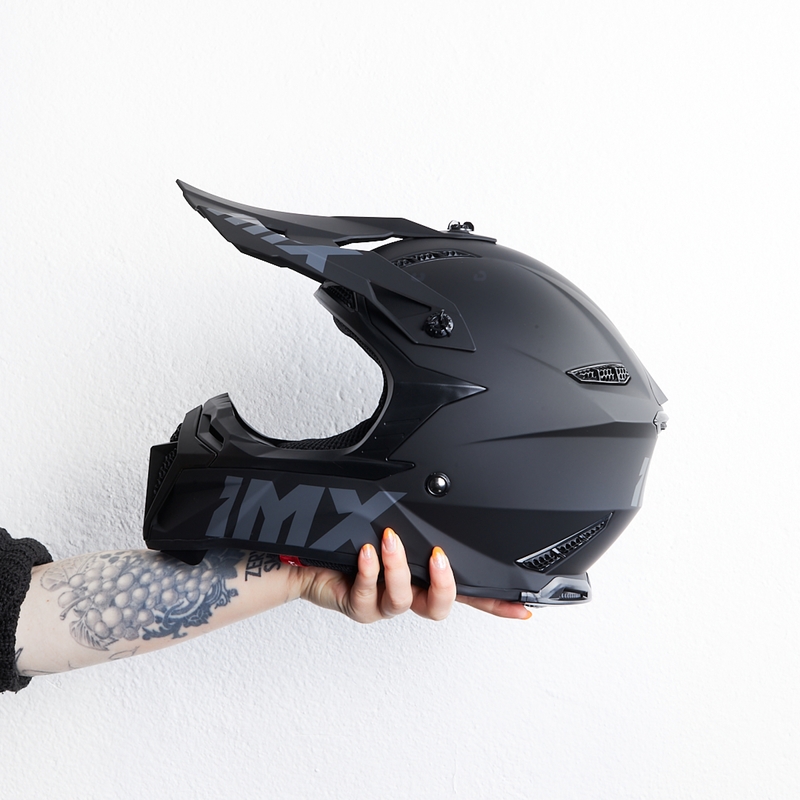 Motokrosová přilba iMX FMX-02 černá matná