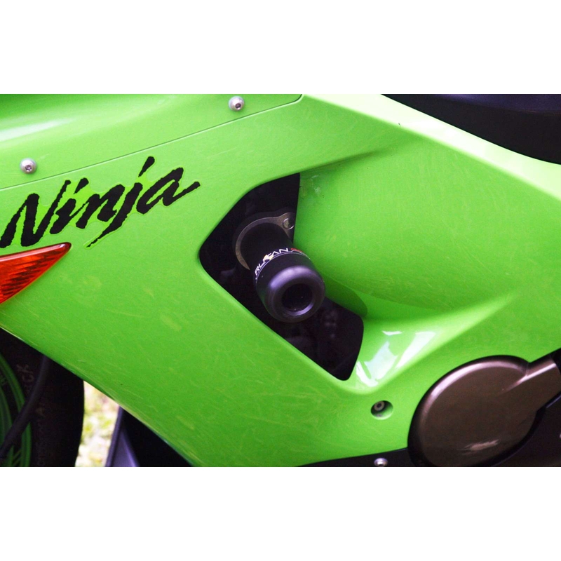 Kawasaki ZX-6R (05-06), jossa on Gatling-verhouksen muutos