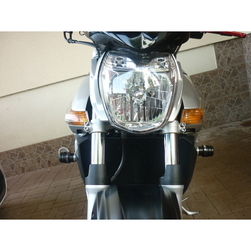 Suzuki GSR 600 Classic kaksipistesarja