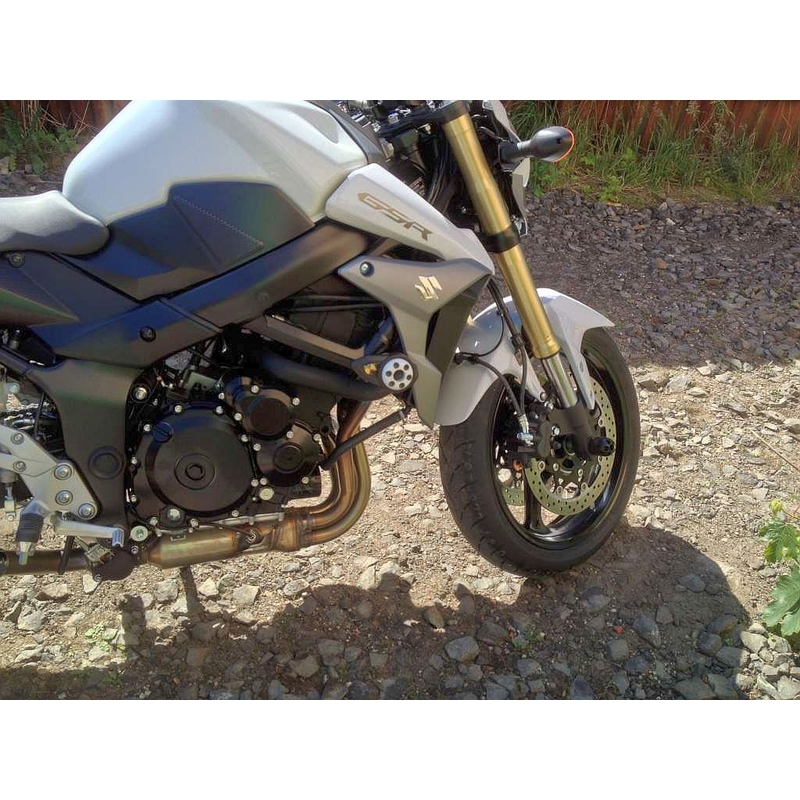 Suzuki GSR 750 yhden pisteen sarja Arrow