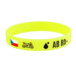 Silikoninen moto-rannekoru veriryhmällä AB RH+