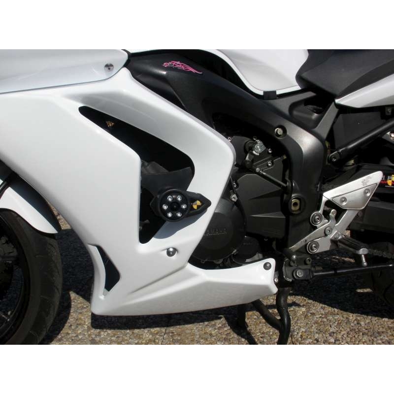 Yamaha FZ6 GT KOKONAISKUVAUS Klassinen