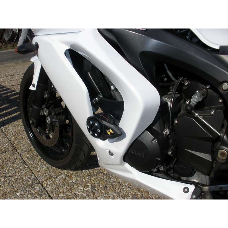 Yamaha FZ6 GT KOKONAISKUVAUS Klassinen