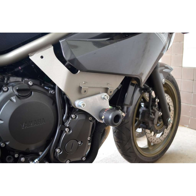 Yamaha XJ-6N (09-) Klassinen