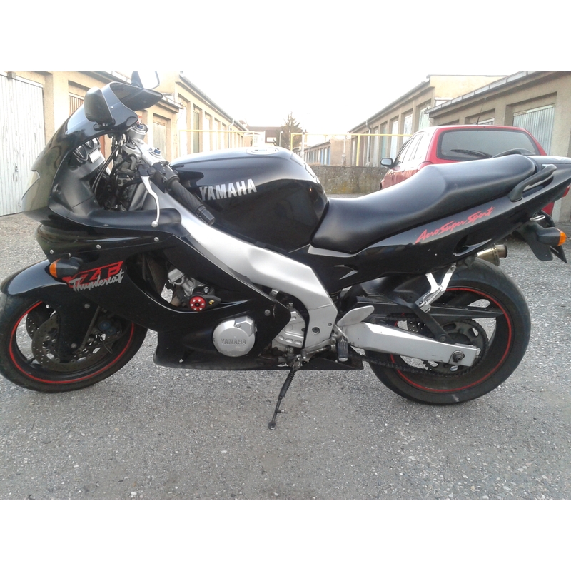 Yamaha YZF 600R THUNDERCAT/YZF 1000R THUNDERACE -nuoli