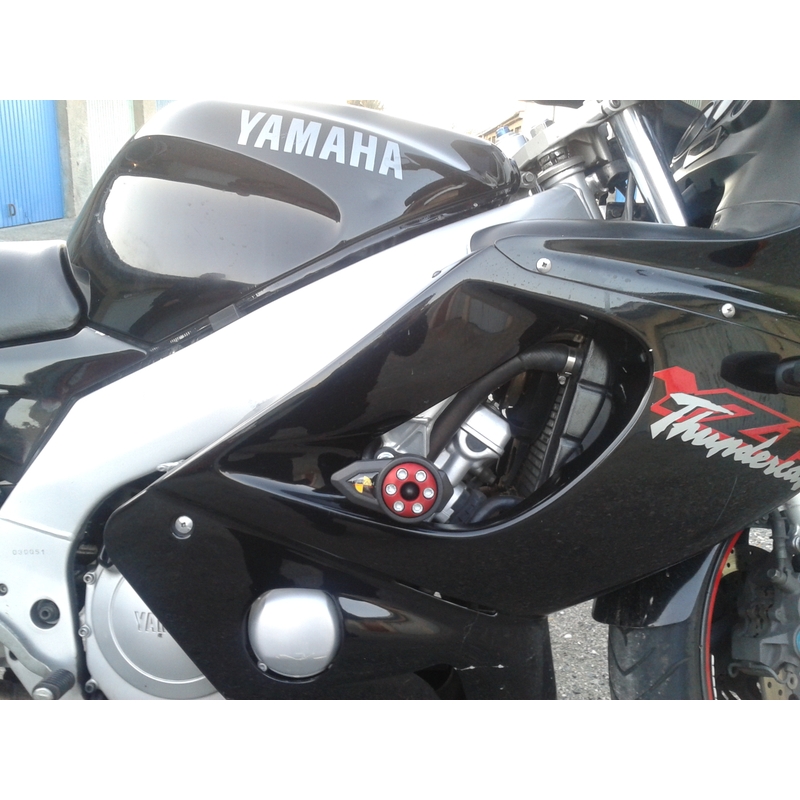 Yamaha YZF 600R THUNDERCAT/YZF 1000R THUNDERACE Klassinen