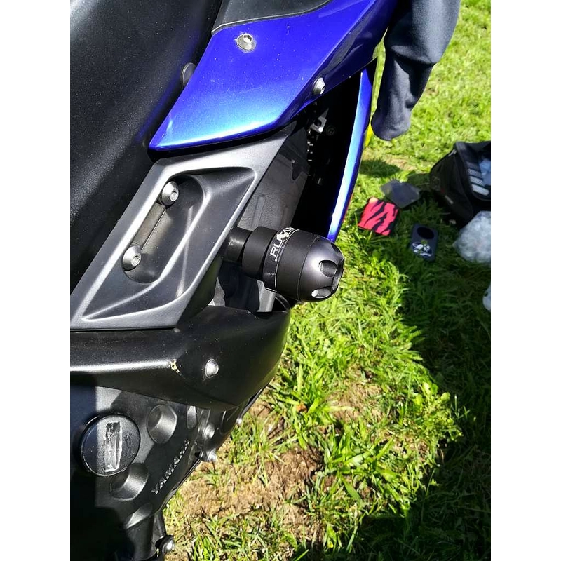 Yamaha YZF-R1 (04-06) Nuoli