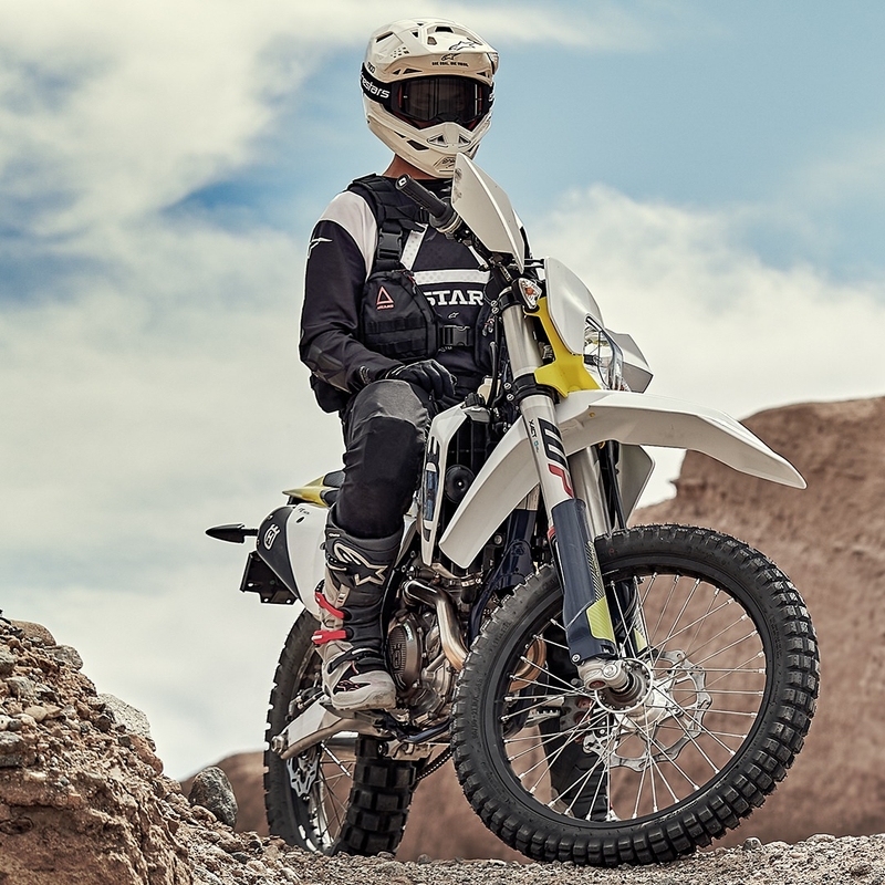 Reppu Alpinestars Techdura Tactical musta ja valkoinen 9 l