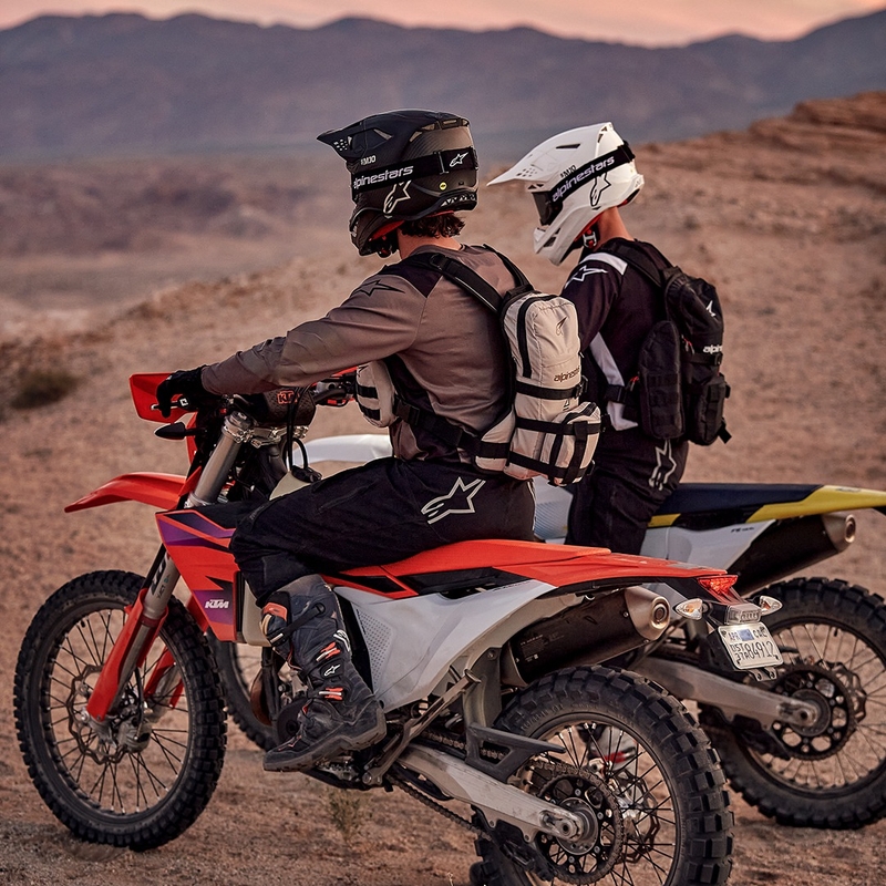 Reppu Alpinestars Techdura Tactical musta ja valkoinen 9 l
