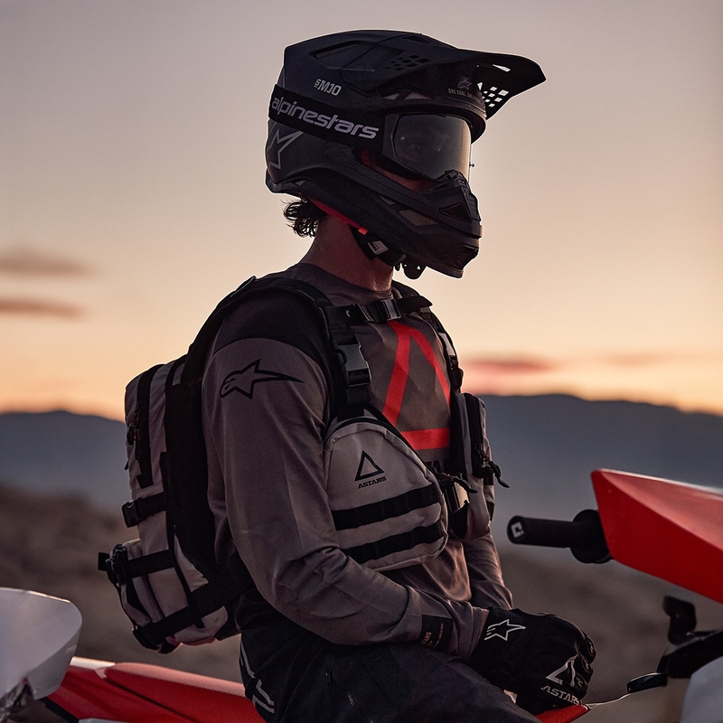 Reppu Alpinestars Techdura Tactical harmaa-musta 9 l
