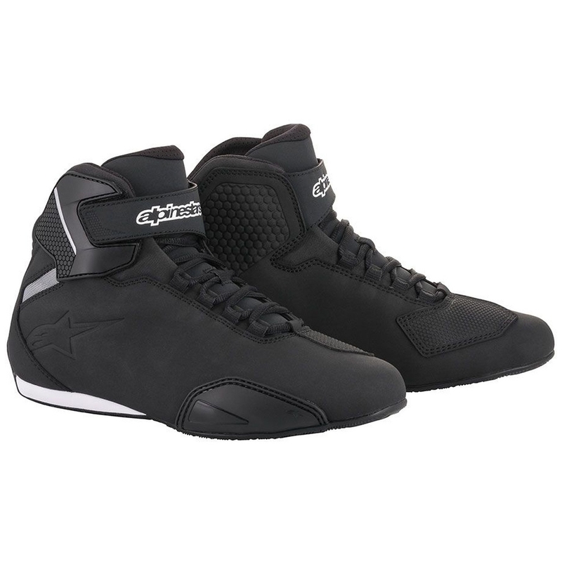 Alpinestars Sector Black Moottoripyöräilykengät