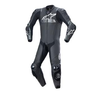 Alpinestars Missile 2 Ward musta ja harmaa nahkainen moottoripyöräilyhaalari.