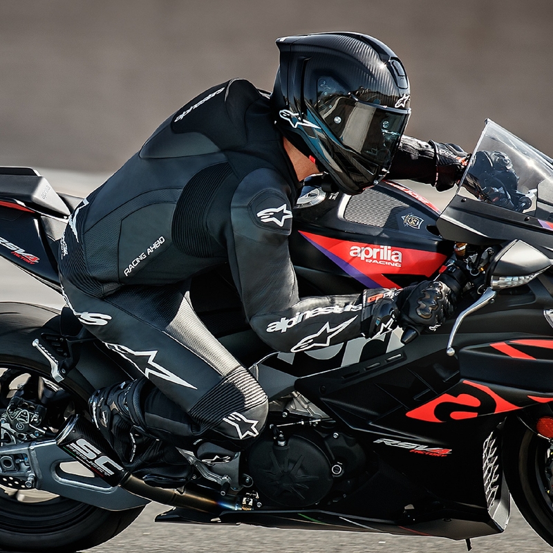 Alpinestars GP Force Lurv Musta nahkainen moottoripyöräilyhaalari