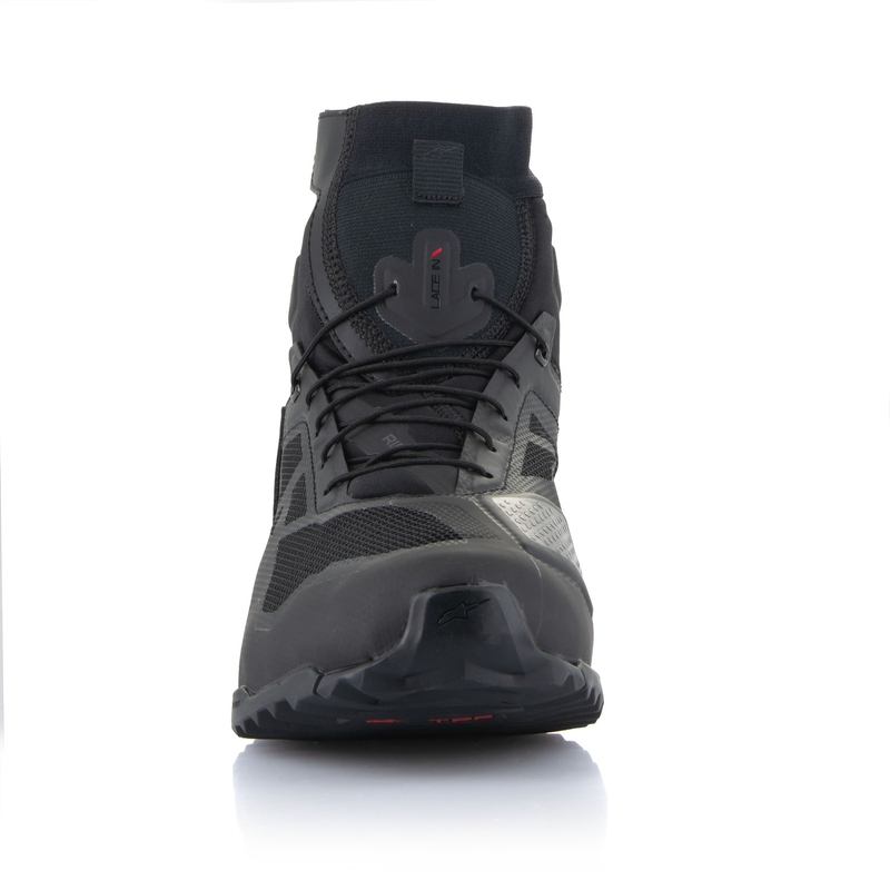 Alpinestars CR-1 mustat ja tummanharmaat moottoripyöräsaappaat