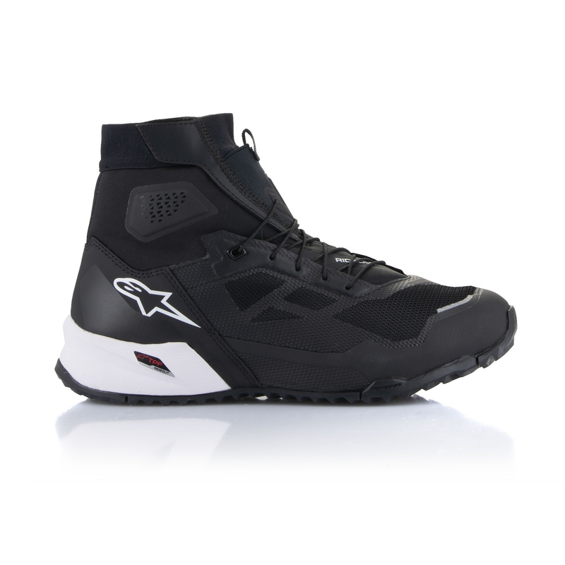 Alpinestars CR-1 mustavalkoiset moottoripyöräilykengät