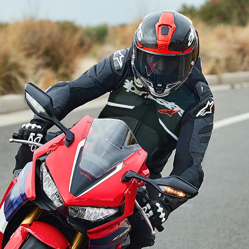 Alpinestars Atem 5 mustavalkoinen nahkainen moottoripyörätakki