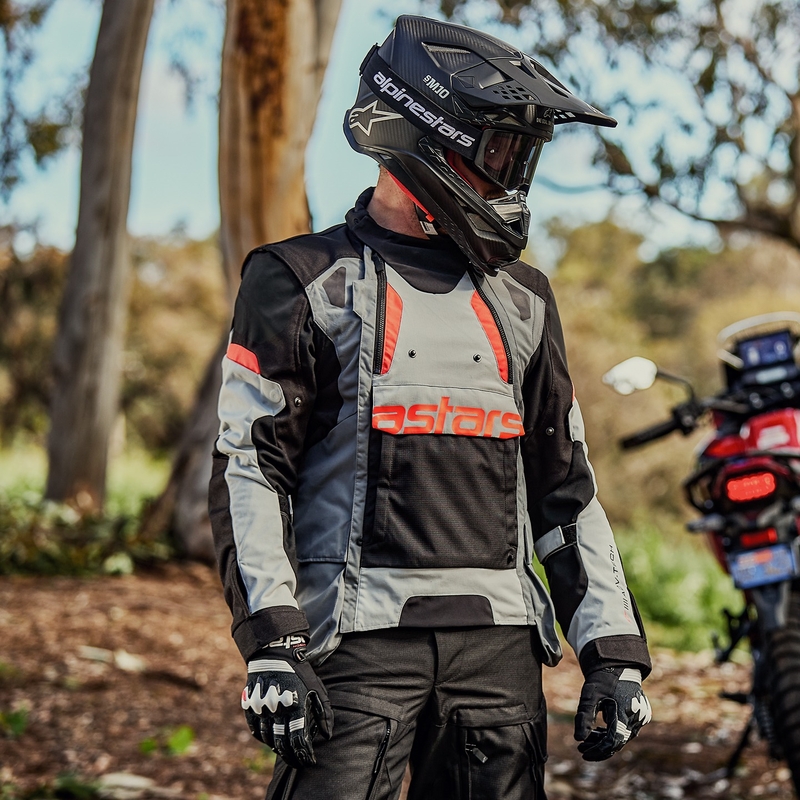 Alpinestars Halo Drystar vaaleanharmaa-tummanharmaa-musta-fluo-punainen moottoripyörätakki