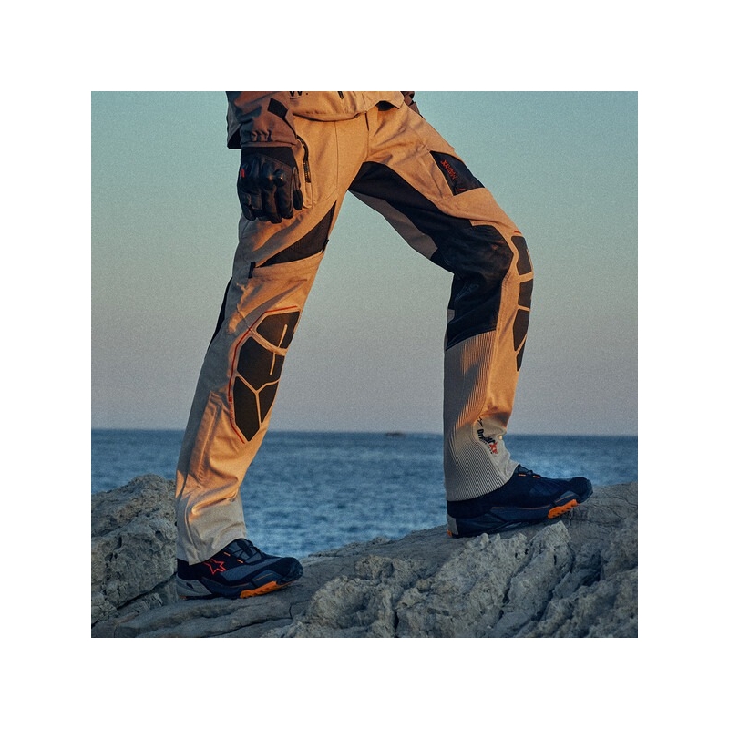 Alpinestars AMT-10R DRYSTAR XF moottoripyöräilyhousut hiekka-musta-oranssi