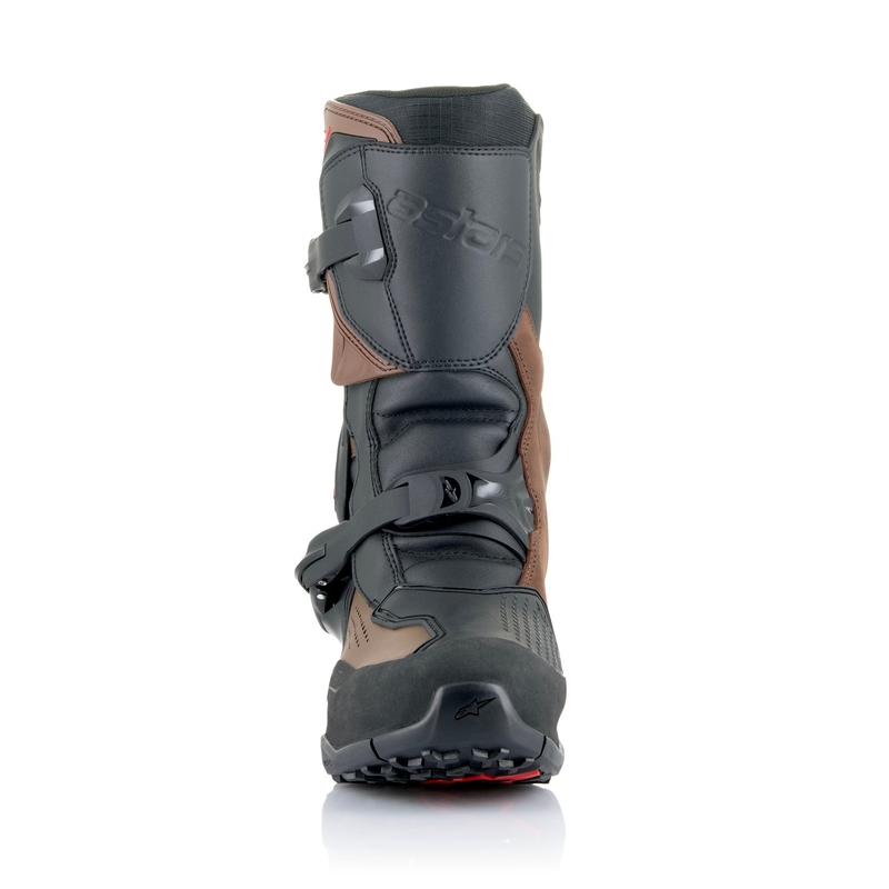 Alpinestars XT-8 GORE-TEX mustat ja ruskeat moottoripyöräsaappaat.