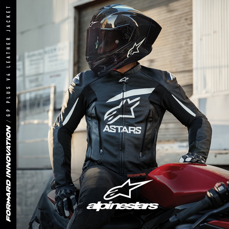 Alpinestars GP PLUS 4 mustavalkoinen moottoripyörätakki
