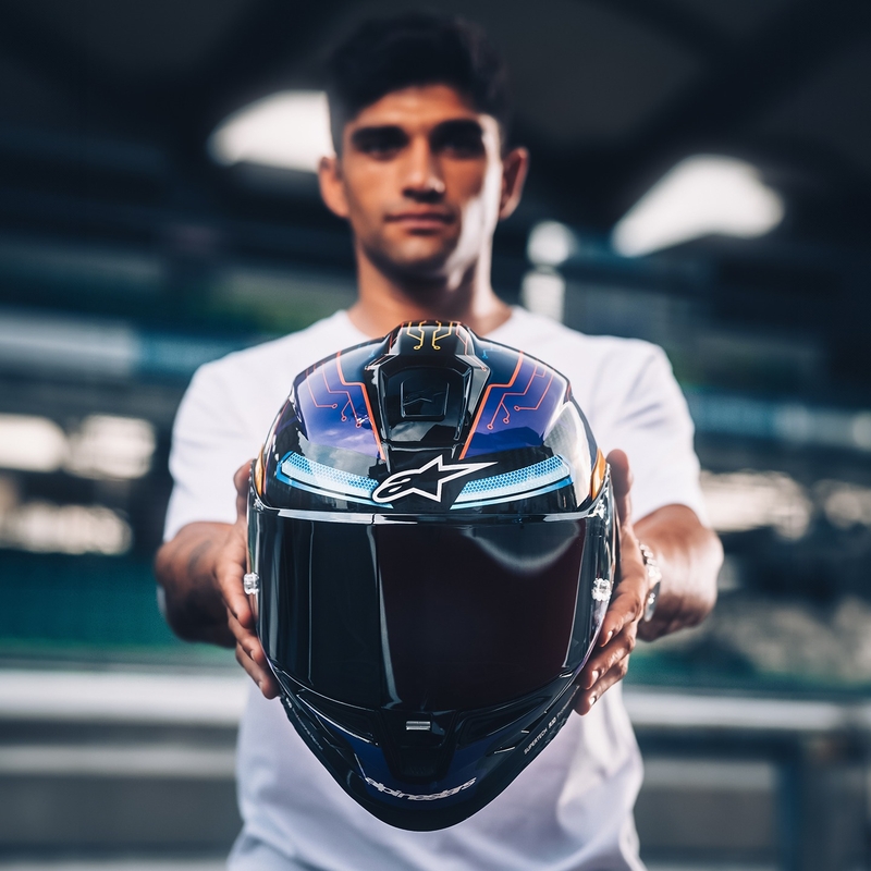Integrální helma na motorku Alpinestars Supertech R-10 limitovaná edice Martinator Jorge Martin modro-fialovo-červeno-žlutá