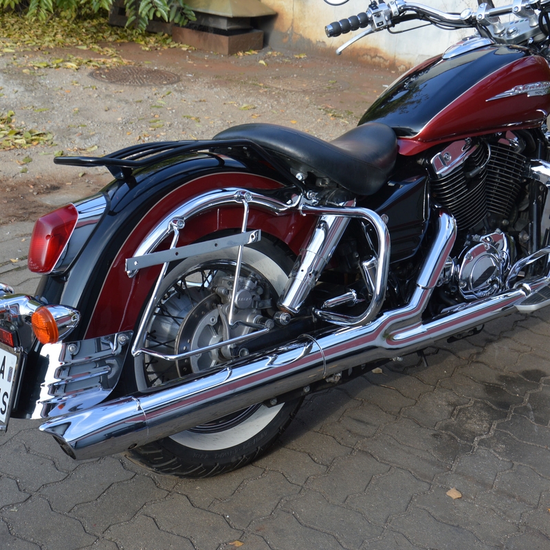 Tukikehykset selkänojalla varustetuille tavaratelineille HONDA VT1100 C3 Aero kromi