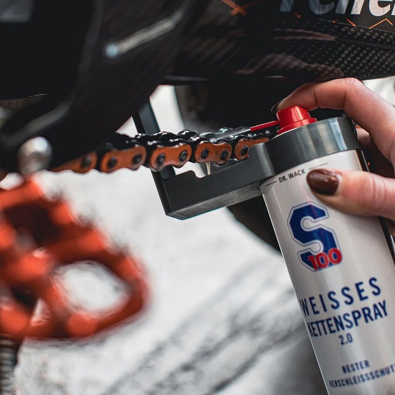Nástavec ke sprejům na řetězy S100 Sauber Sepp černý