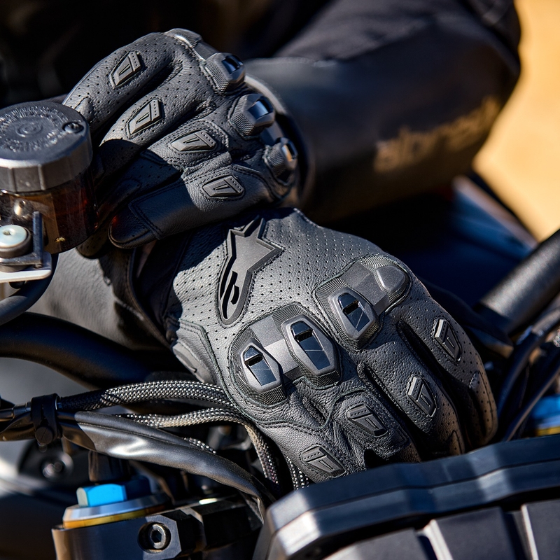 Alpinestars SP X 7 mustat moottoripyöräilykäsineet