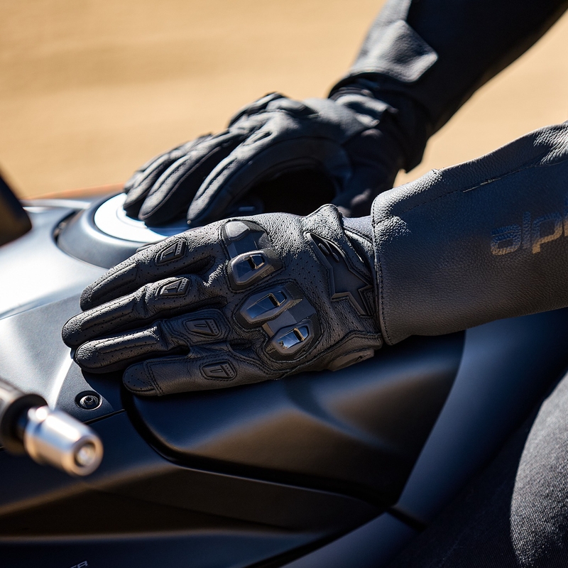 Alpinestars SP X 7 mustat moottoripyöräilykäsineet