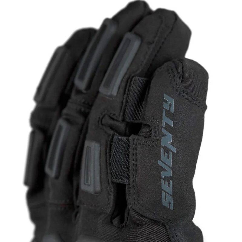 Moottoripyöräilykäsineet Seventy Degrees SD-T13 Aspen Light musta ja punainen