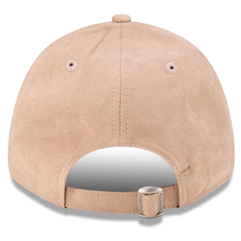 Red Bull lippis beige
