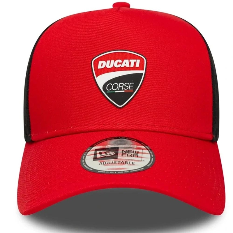 Ducati Corse 9FORTY lippis logolla punamusta