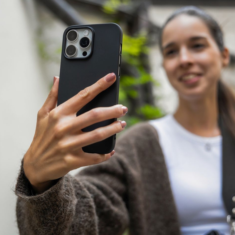 FIXED Story kumipintainen takakansi Xiaomi Redmi Note 15 Pro 5G:lle, musta