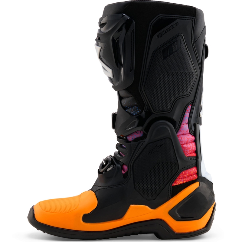 Alpinestars Tech 10 Limited Edition Black Hole -moottoripyöräsaappaat, mustat