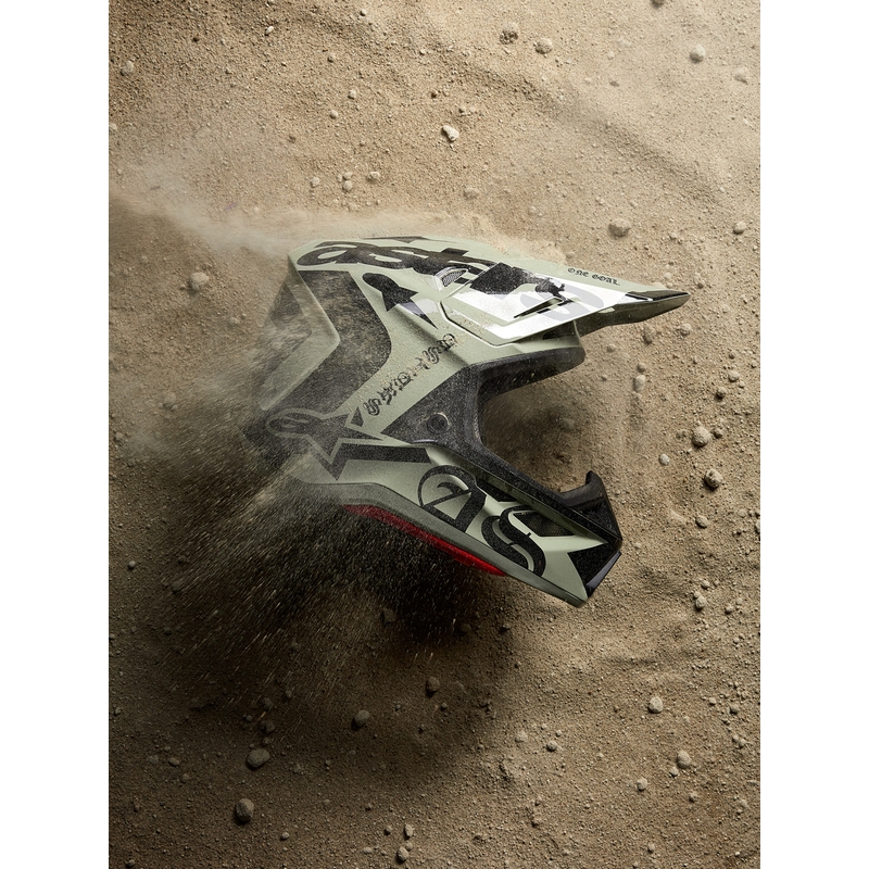 Alpinestars Supertech S-M7 Limited Edition -motocrossikypärä, Wolf Dust, hiekanmusta