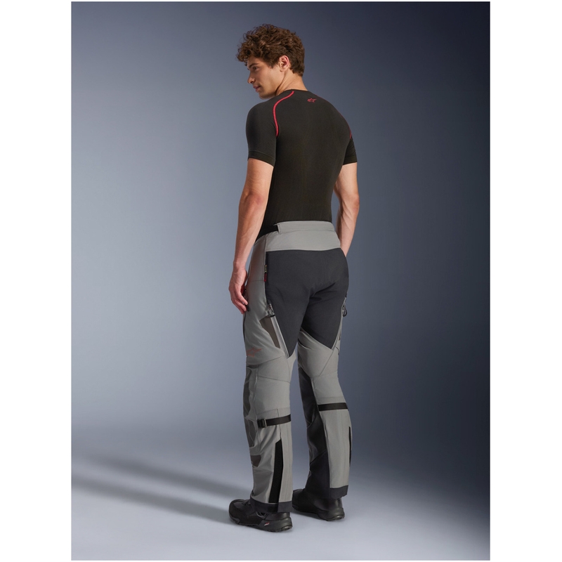 Alpinestars Nazca 3L Gore-Tex PRO moottoripyöräshortsit tummanharmaa-musta