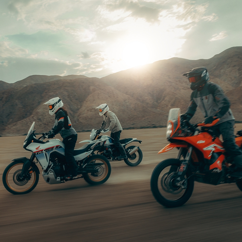 Alpinestars Andes V4 Drystar -moottoripyörätakki vaaleanruskea-tummanoranssi-musta