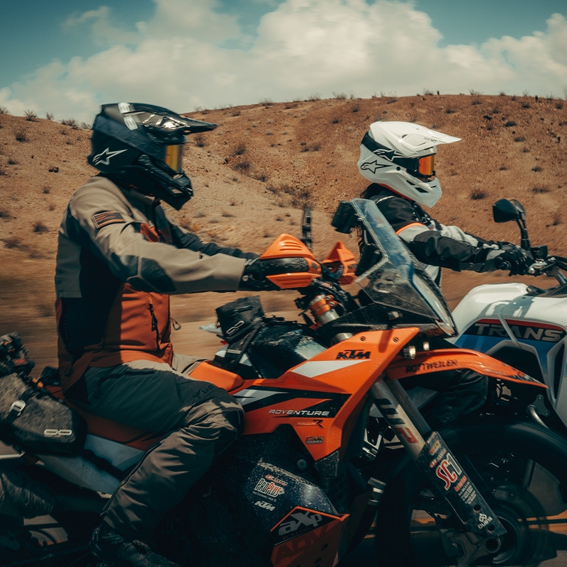 Alpinestars Andes V4 Drystar -moottoripyörätakki vaaleanruskea-tummanoranssi-musta