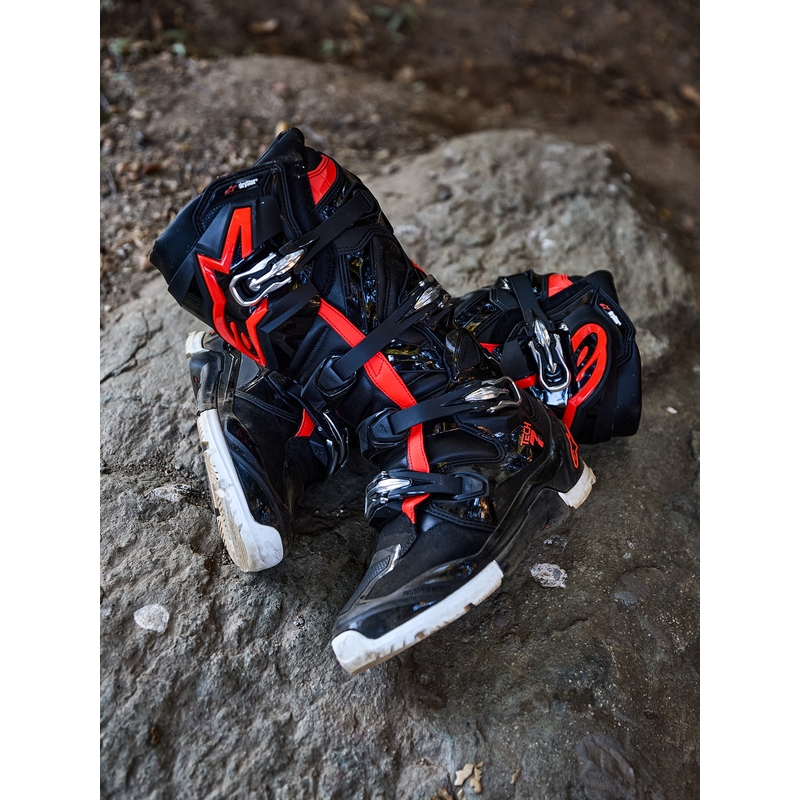 Alpinestars TECH 7 Enduro Drystar -moottoripyöräsaappaat musta-neonpuna-valkoinen