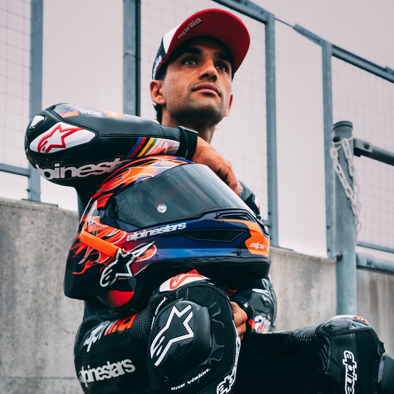Alpinestars Supertech R-10 Flyte -moottoripyöräkypärä, rajoitettu erä, Jorge Martin, violetti-punainen