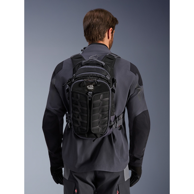 Alpinestars AT-15 moottoripyöräreppu musta-harmaa 15 l